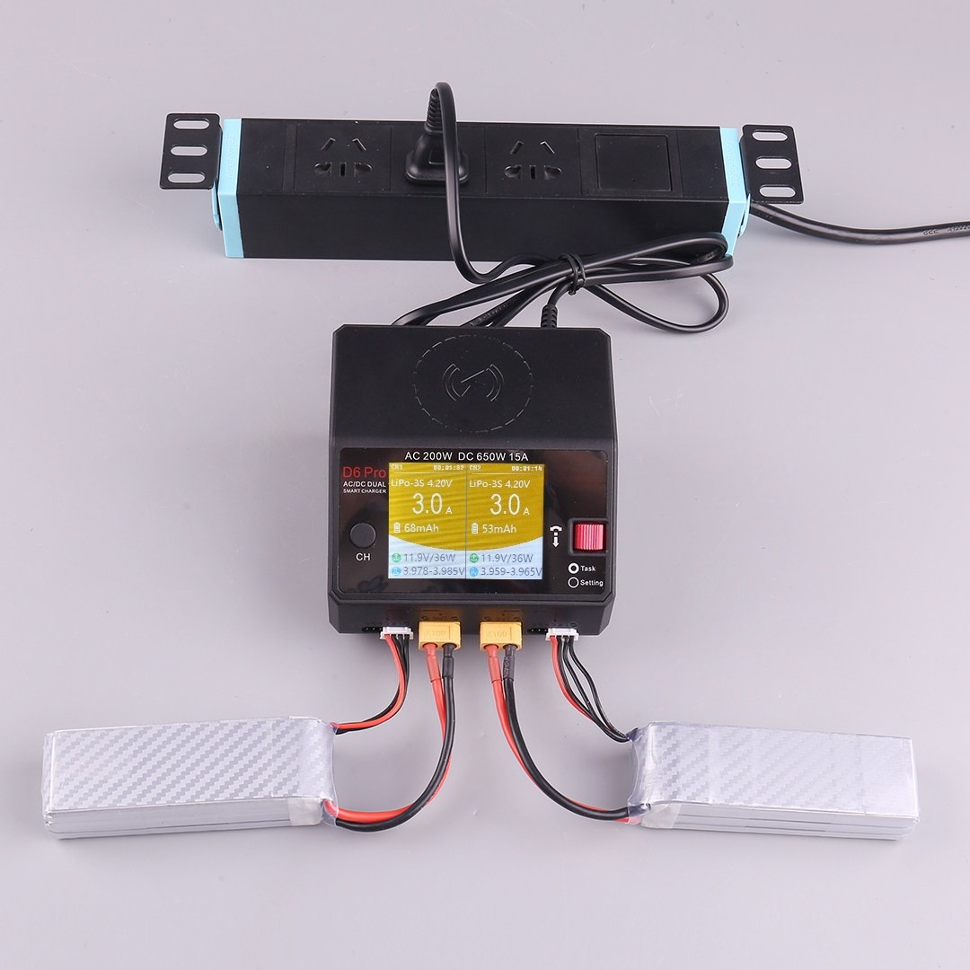 شاحن توازن ذكي، للطائرات والسي - مراجعة Drone Charger وسعره